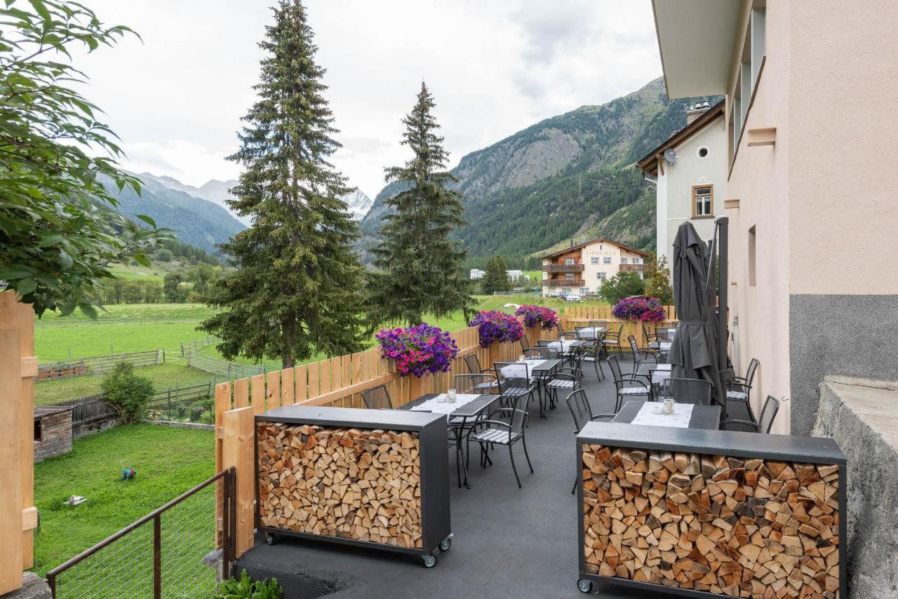 Hotel Crusch Alba Zernez Zewnętrze zdjęcie