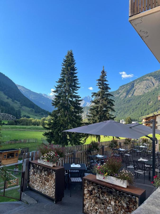 Hotel Crusch Alba Zernez Zewnętrze zdjęcie
